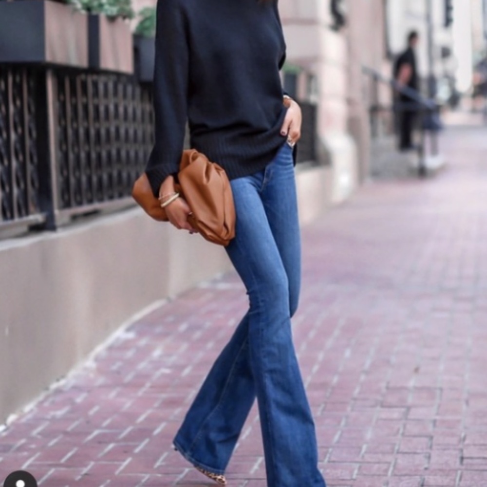 Current Elliott The Low Bell Flare leg jean